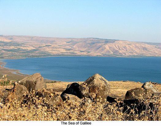 شقة ميغدال  في נוף הארבל עם חלון לכינרת المظهر الخارجي الصورة