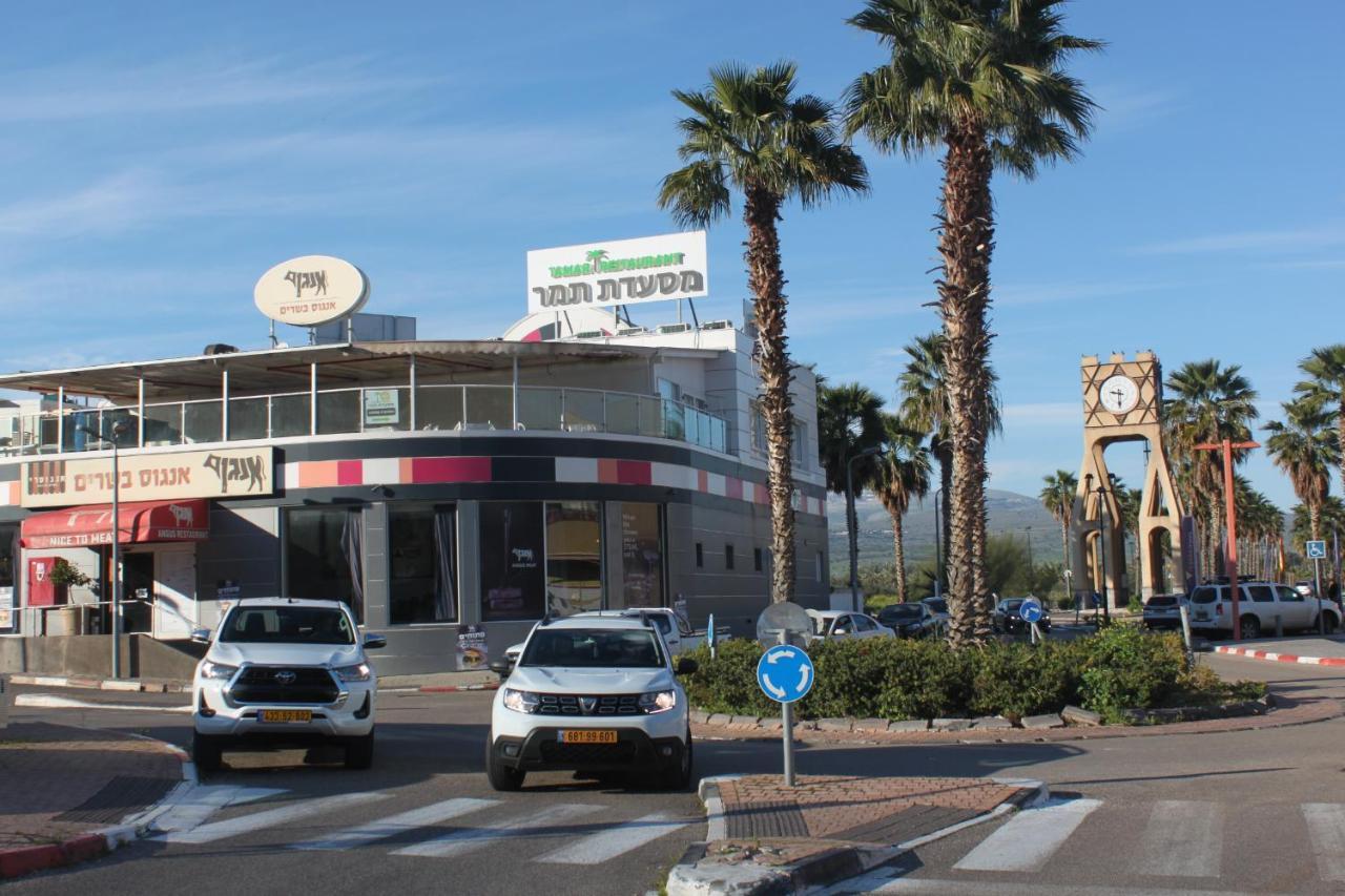 شقة ميغدال  في נוף הארבל עם חלון לכינרת المظهر الخارجي الصورة